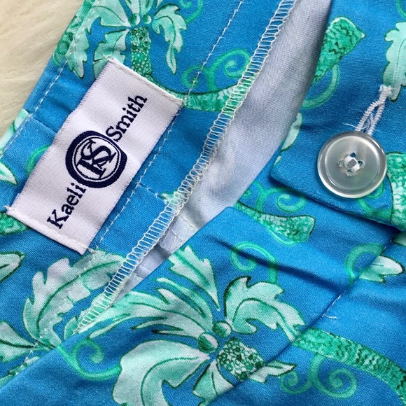 Kaeli Smith Tropical Print Chino Shorts - Picture 3 of 10